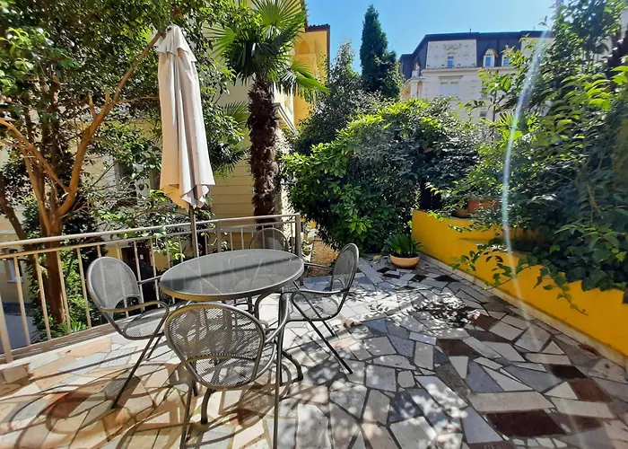 Apartments Center Opatija Ziric
