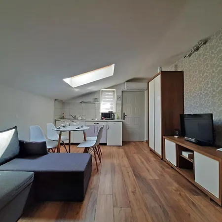 Apartments Center Opatija Ziric Exterior photo